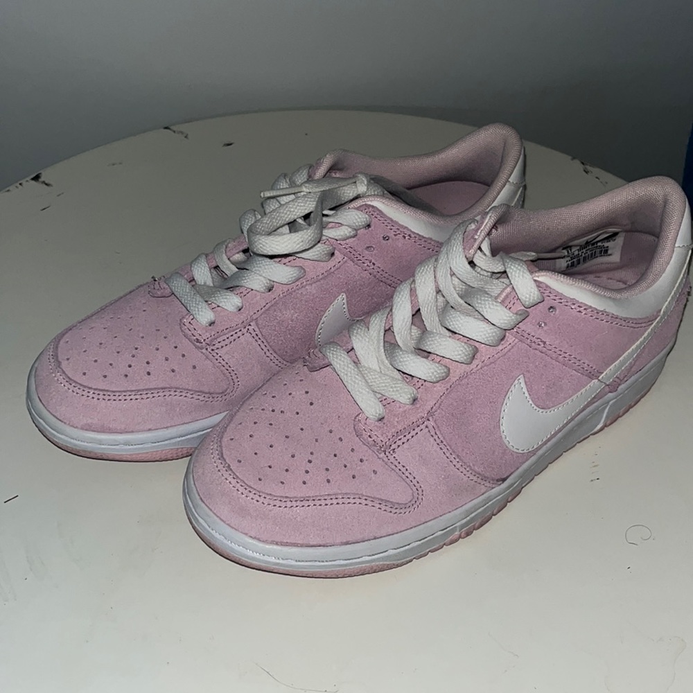 Pink Nike SB